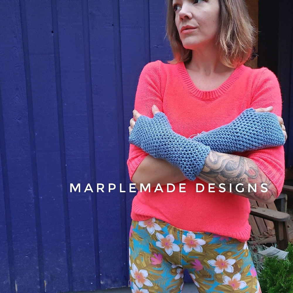 Handmade Fingerless gloves 💜 MarpleMade Designs, fitted, soft acrylic,  denim